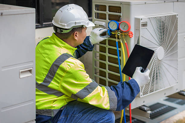 Professional Hvac technician working in Harleysville, PA